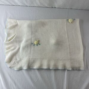 Vintage Baby Blanket Acrylic Off White Blue Trim Edge Woven 3D Chicks Little Set